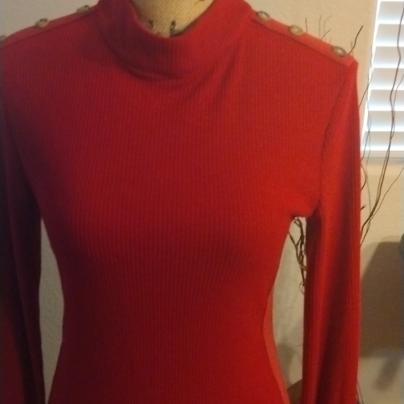 Blue Collection Red Dress Very Cute Long Sleeve fitted Style. - Picture 8 of 12